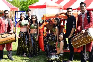 Bollywood Dance Troop meets Mr Steve